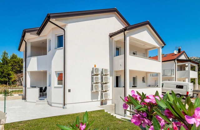 2 bedroom cozy apartment in Banjol