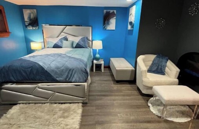 2-bedroom haven near Ohare with Wi-Fi, AC in fabulous Bellwood