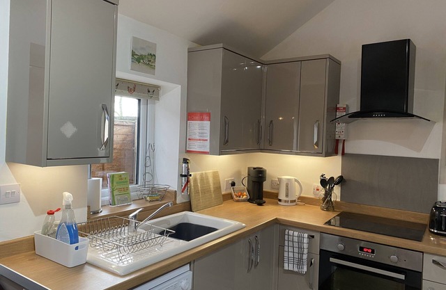 2 bedroom Holiday home in Norfolk, private field