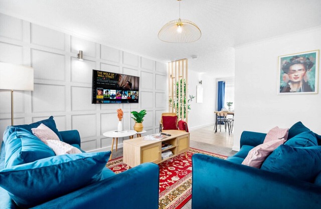 2 Bedroom House - Parking - Garden