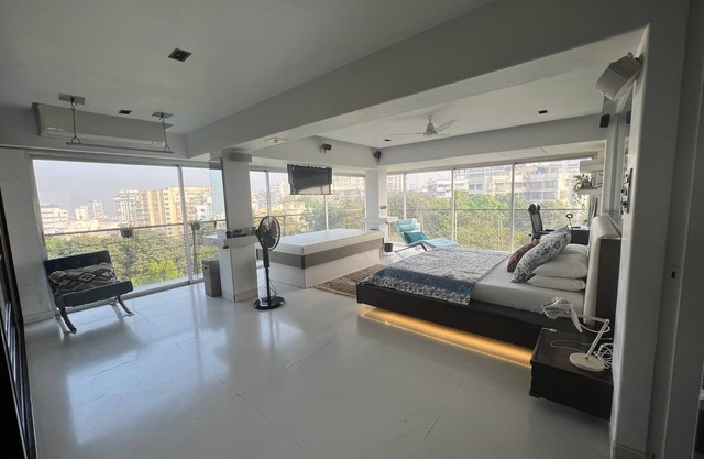 2 Bedroom penthouse in the iconic Pali Hill. Mumbai