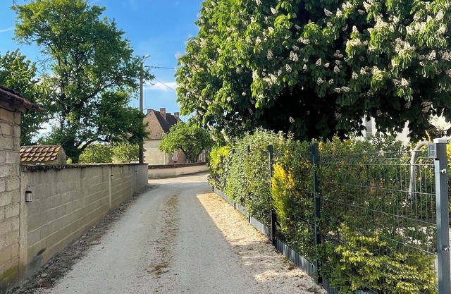 2 Bedroom Private vacation home in Annoire
