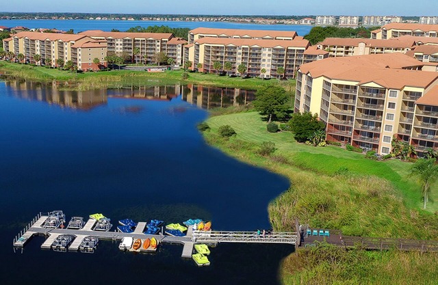 2-BEDROOM RESORT CONDO 5 MINUTES FROM THEME PARKS