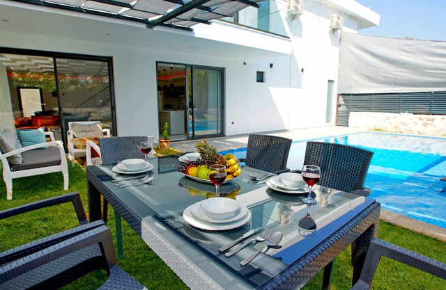 2 BEDROOM VILLA WITH PRVATE POOL AND JACUZZI IN KALKAN PATARA