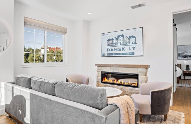 2 bedroom - WiFi, AC, garaged off-street parking with EV Charger.