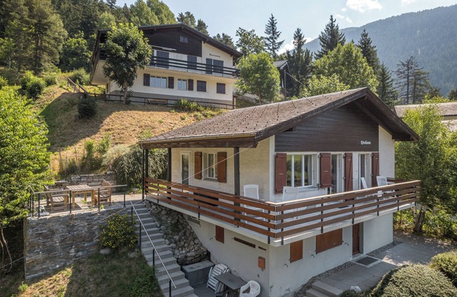 2 Bedrooms Apartment In Fiesch