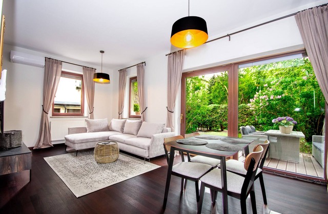 2-bedrooms Apartment in the City Center with the terrace and sunny garden