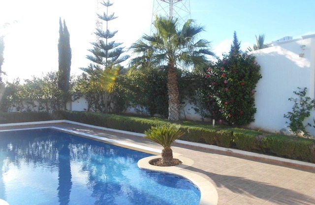 2 Bedrooms Cosy Villa with Pool Ref: T22037