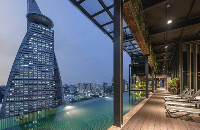 【2 Bedrooms】near LRT & Mall -A