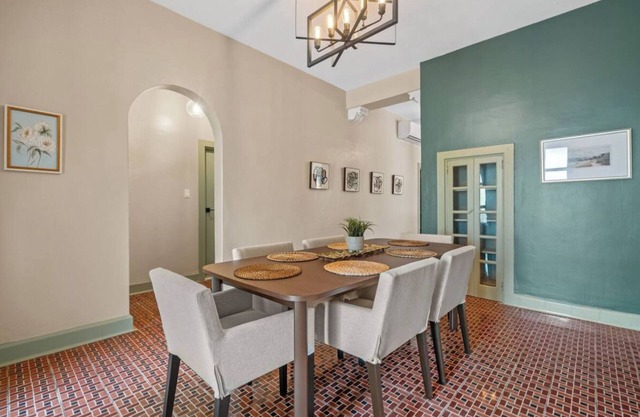 #2 - Charming Spanish Colonial Apartment - Miramar