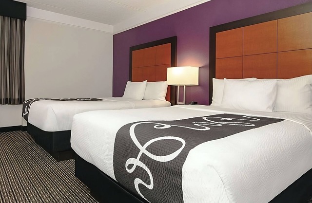 2 Double Beds, Room at La Quinta Inn & Suites by Wyndham Ontario Airport
