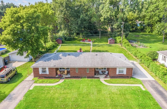 2 Family Duplex Home | Shelby Township | Sleeps 10+