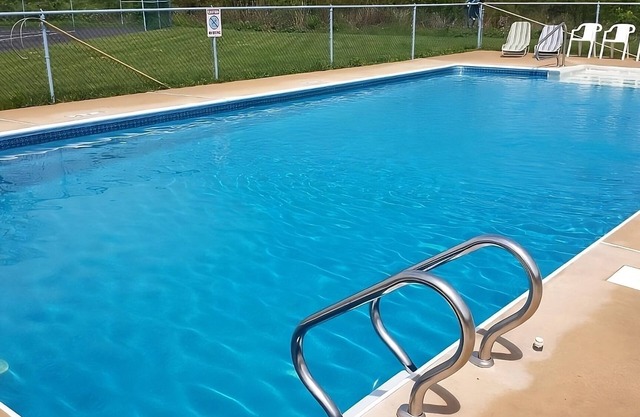 2 Family-Friendly Units! Minutes to Tanger Outlets Hershey, FREE Onsite Parking!