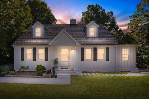 2 King Bed Home, perfect for HPU, Furniture Market