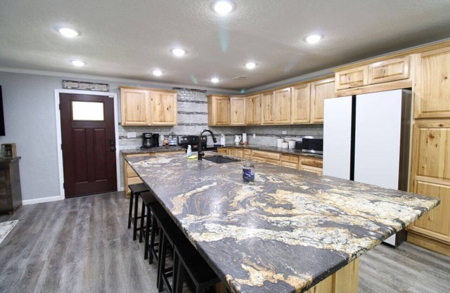 2 Lakes Oasis in Hot Springs