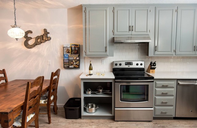 2 master suites, quick walk to Main Street, quiet & peaceful. Owner managed.