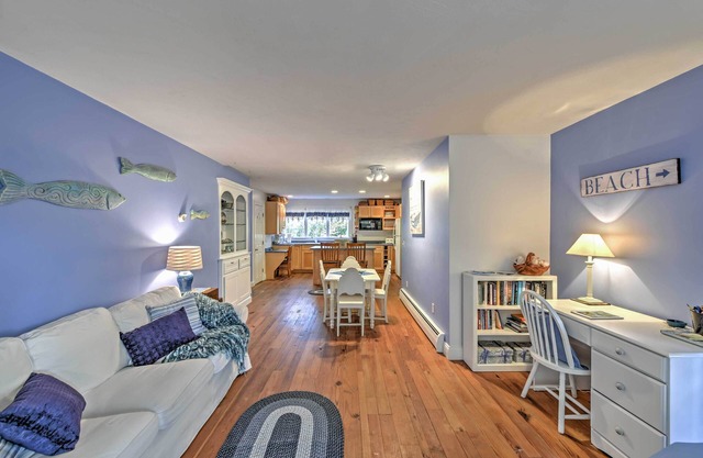 2 Mi to Beach: Nautical Retreat in Bourne!
