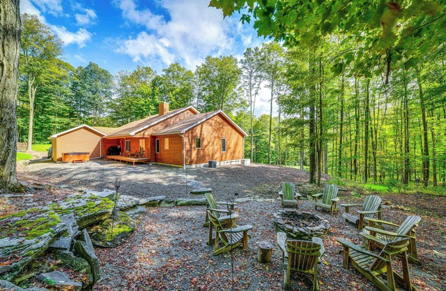 2 Mi to Elk Mountain: Secluded Union Dale Home!