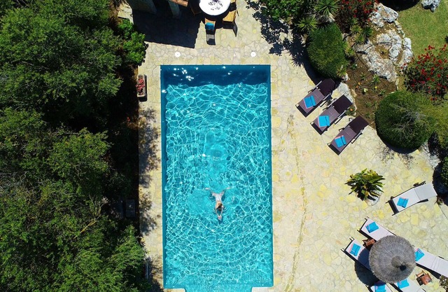 2 natural stone houses in the middle of a beautiful garden - only 5 minutes from the sea