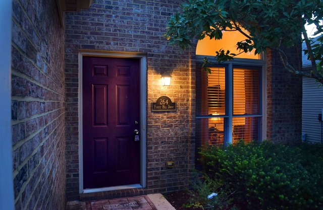 2 or 3 Bedroom/Baths House in Andover Convenient to All of Lexington