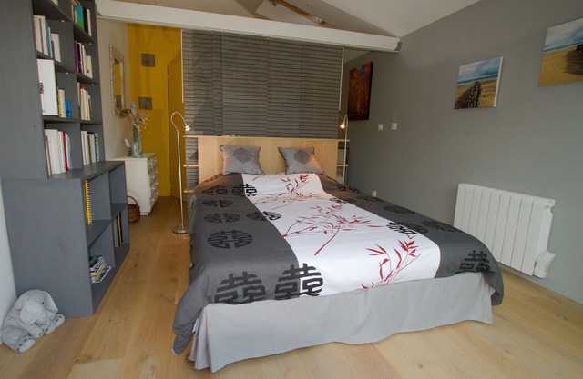2-person gîte "L'escapade", haven of peace with terrace and magical garden