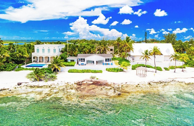 2 private beachfront villas side by side, 5 bedrooms, Rum Point, Grand Cayman!