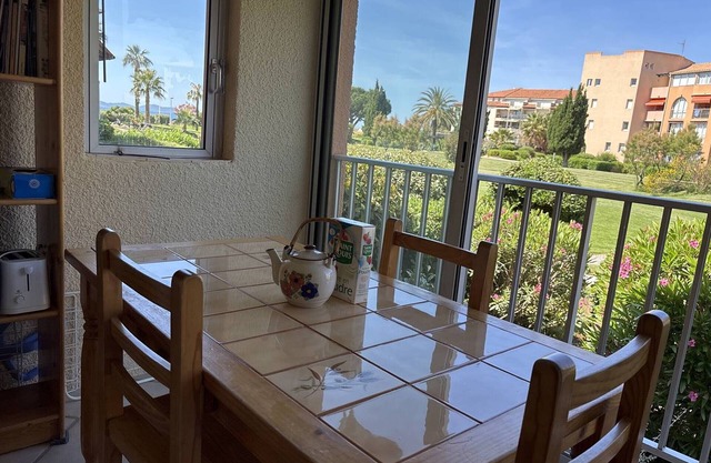 2-room apartment, near beach, pets allowed
