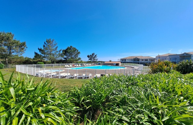 2-room flat with terrace Sea view