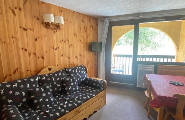 2-Room + Mountain Corner - Rated 2* - 6 People - On the Slopes in Montgenèvre