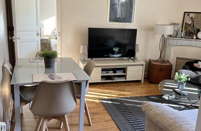 2 ROOMS CANNES NEAR THE SEA 5 MINUTES FROM THE PALAIS DES FESTIVAL