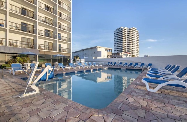 2 Units | Spacious Family Stay w/Ocean Views | Near Beaches & Top Hotspots