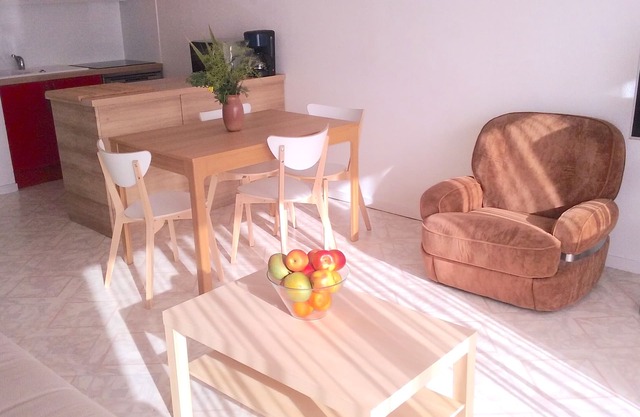 200m from boulouris beach, 2 rooms crossing, balcony and south living room