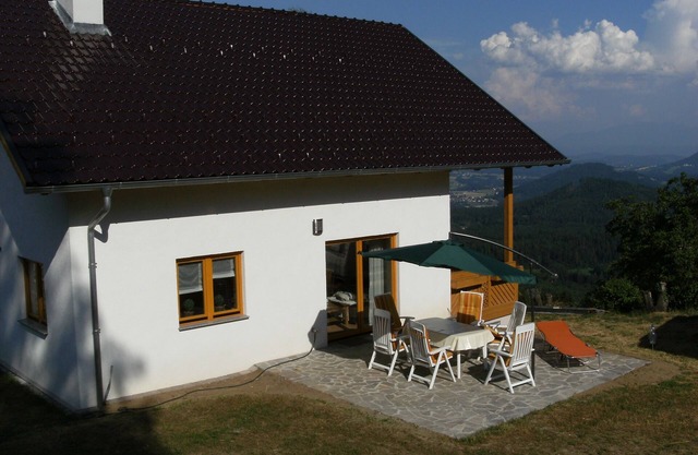 2010 finished, detached cottage overlooking the Karawanken