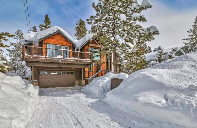 2019 Tahoe Villa 4 Bedroom 2.5 Bath