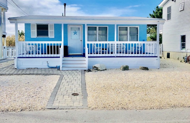 2025 Fall Specials- 3 night minimum stay- Holgate 3 bedroom