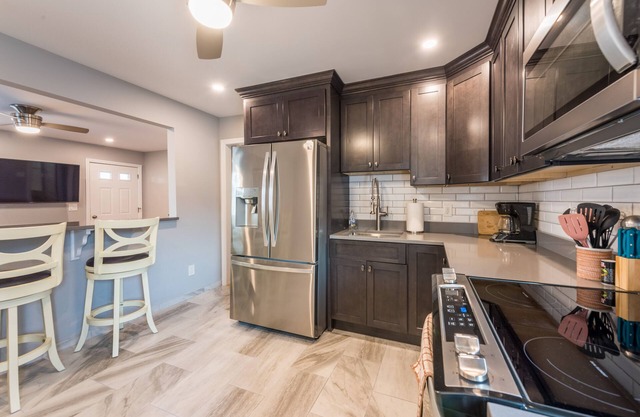 2025 LAVALLETTE: NEW Gourmet Kitchen & Bathroom & AC System & Outdoor shower