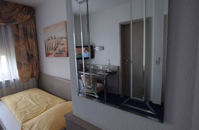 204 single rooms - Hotel Alena