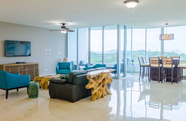 23o Penthouse Stunning Oceanview Resort Lifestyle