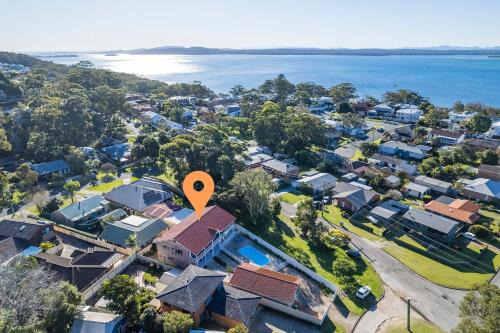 24 Irawari Crescent - pool, air con, pet friendly, boat parking