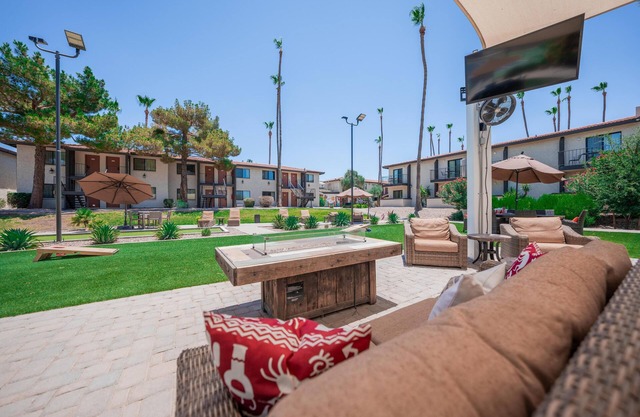 245 Fully Furnished 1BR Suite-Pet Friendly!