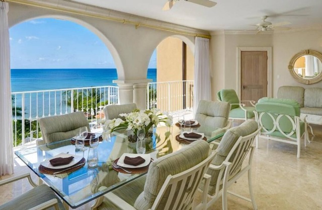 2700 sq. ft. Three-Bedroom Luxury Beachfront Suite on the West Coast