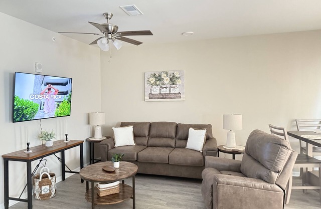 2A haven apartment in the center of Huntsville.