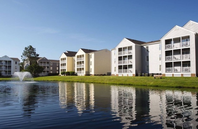 2BD/Williamsburg - Kingsgate, Mini-Golf & Theater