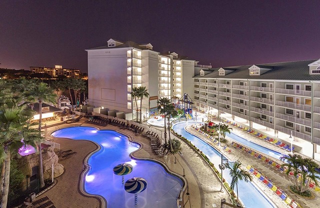 2BR/2BT Water Park Condo (Includes 4 passes/day - $100 value/day)