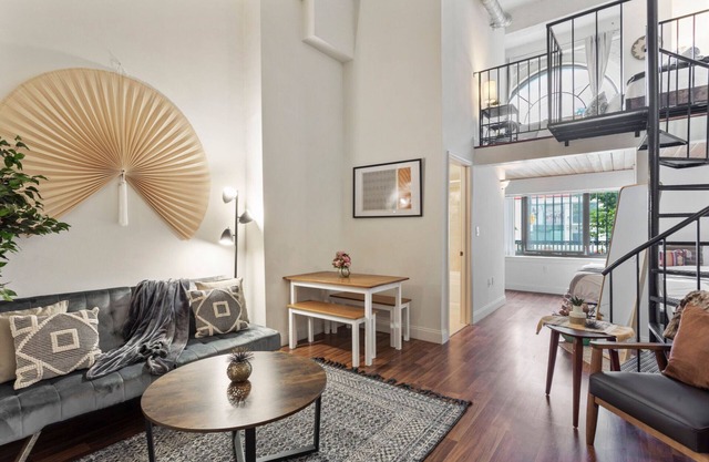 2BR Apartment w Gym, Garden, Target Next door
