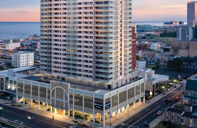 2br Deluxe Condo Overlooking Atlantic City Skyline