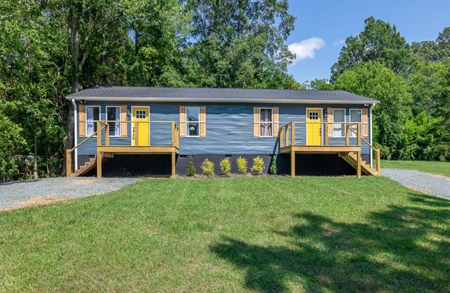 2BR - Mins to Downtown Gibsonville