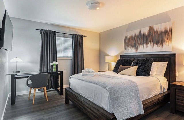 2BR The TMC Flats 04! Hermann Park Zoo! ⭐️⭐️⭐️⭐️⭐️