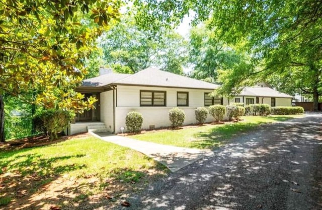3,700 sqft-Luxe/Private Villa style Ranch in South CLT with King en Suite!