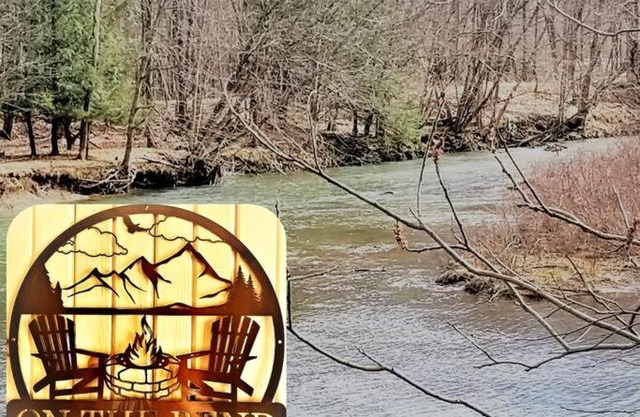3 bed/2 bath Riverside cabin